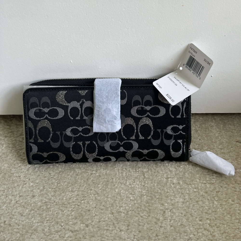 Women’s Coach Wallet